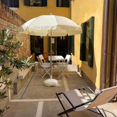 Appartamento Tre Archi Con Corte Privata البندقية المظهر الخارجي الصورة